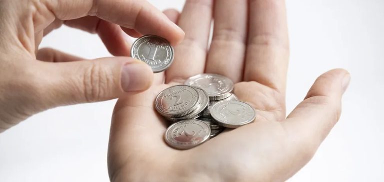 Українцям розповіли, що буде з монетами 1 і 2 грн: до чого готуються в НБУ
