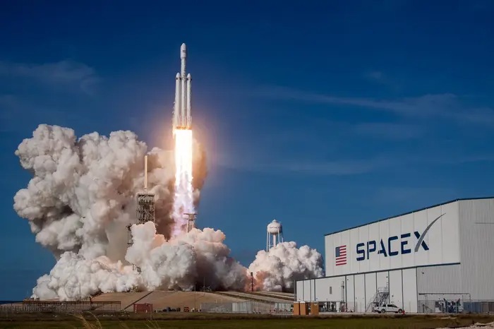 SpaceX хоче розмістити в космосі центри обробки даних для штучного інтелекту
