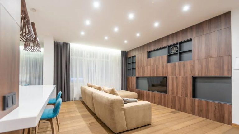 В українців можуть забрати за борги єдину квартиру: названо критичну суму