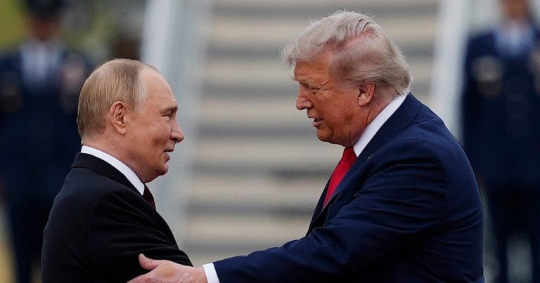 Путін намагається викупити Україну у Трампа за $12 трильйонів — The Economist