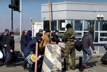 Українців можуть оштрафувати на кордоні з Польщею: як не втратити 1 000 євро
