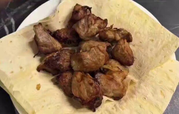 Ідеальний шашлик в аерогрилі: рецепт, з яким швидко, просто та смачно