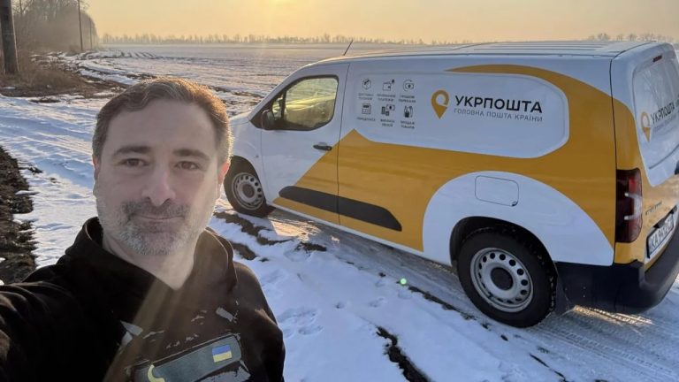 Смілянський розкрив свою зарплату в «Укрпошті» та прямо відповів, чи відчуває сором