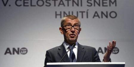 Прем’єр Чехії заявив, що Борис Джонсон зірвав мирну угоду між Україною та РФ у 2022 році