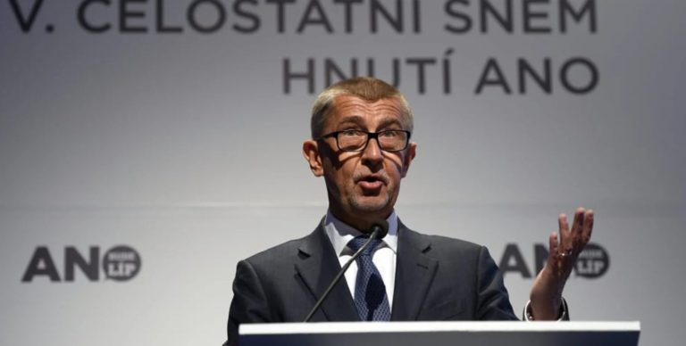 Прем’єр Чехії заявив, що Борис Джонсон зірвав мирну угоду між Україною та РФ у 2022 році