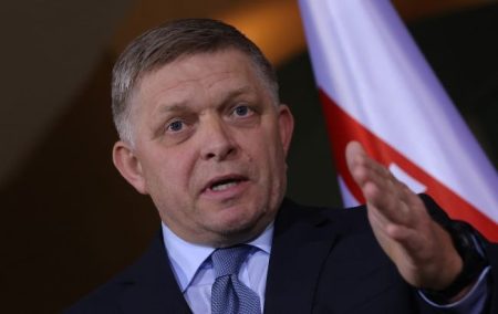 “Дівчата в Києві гарні”: радник Фіцо погорів на листуванні з Епштейном