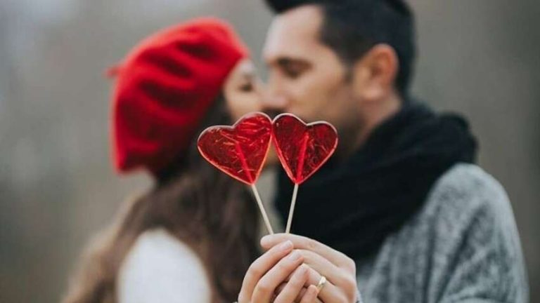 Забудьте про квіти та цукерки: 6 способів подарувати “себе” коханій людині на 14 лютого