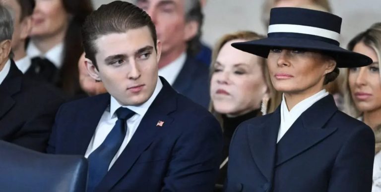 У мережі висміяли Меланію Трамп через заяви про 19-річного сина