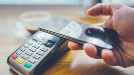 Ніколи не пишіть це в чеку: названо фразу, яка знищить бізнес під час блекауту