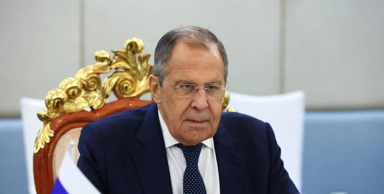 Лавров звинуватив Україну в перших ударах по енергетиці: Росія б’є у відповідь