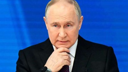 Путін втратив трьох найближчих друзів-диктаторів за рік і не допоміг жодному з них