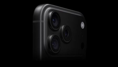 iPhone 18 Pro Max зарядили за 55 хвилин: старому флагману Apple потрібно на 26 хвилин більше IPhone 18 Pro Max / Фото з відкритих джерел