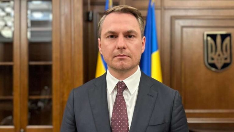 Кравченко після відрядження за кордон звільнився з прокуратури: наказ уже підписано Руслан Кравченко / Фото з відкритих джерел