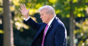 Трамп залишився без мікрофона під час виступу: найбільші телеканали оголосили бойкот Дональд Трамп / Фото з відкритих джерел
