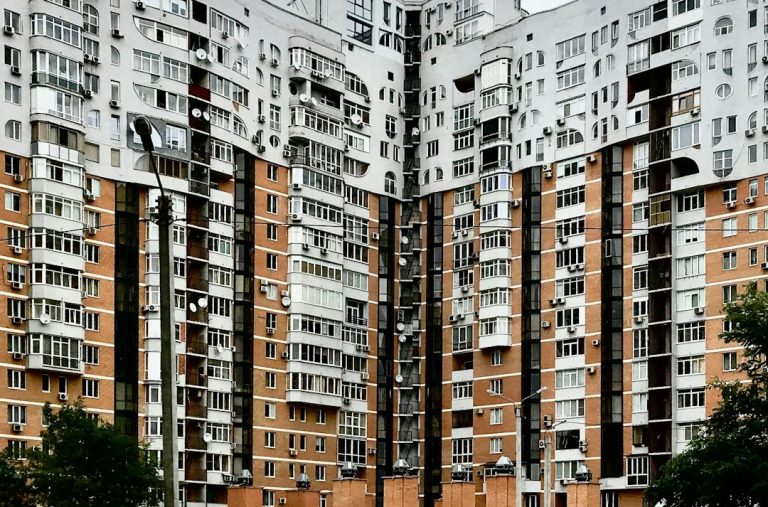 У Харкові різко зріс попит на оренду квартир: житло шукають на 72% активніше Оренда квартир у Харкові / © unsplash.com