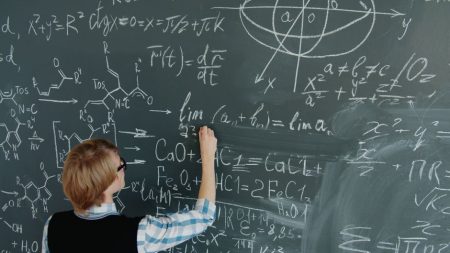 Студентам платили по $5 за ніч сну: за чотири тижні в них покращилися оцінки Наукове дослідження / © pexels.com