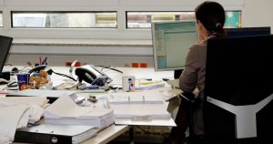 Зарплати у держсекторі хочуть прив’язати до єдиної сітки: переглянуть і надбавки Зарплати / Фото з відкритих джерел
