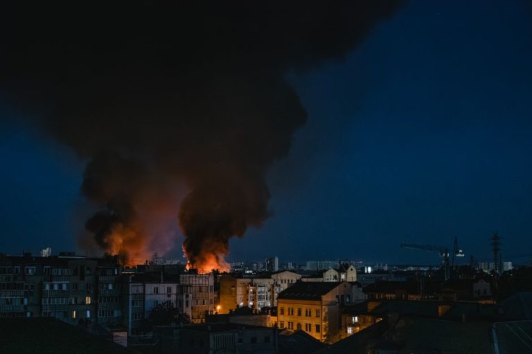 Гордон заявив про загрозу масованих ударів РФ по Києву: під прицілом можуть бути світло, вода й зв’язок Російські удари / © pexels.com