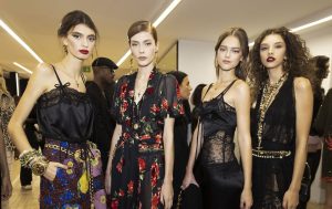Dolce & Gabbana повернули корсети, мереживо й денім із камінням: що показали в колекції SS27 Dolce & Gabbana / Фото з відкритих джерел
