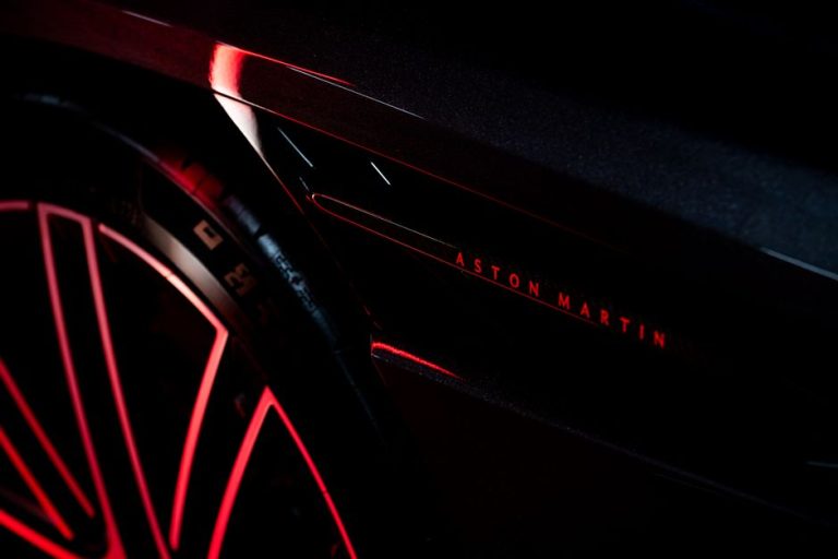 Aston Martin показала новий DBX GT на 717 сил: кросовер розганяється до 310 км/год Aston Martin / © pexels.com